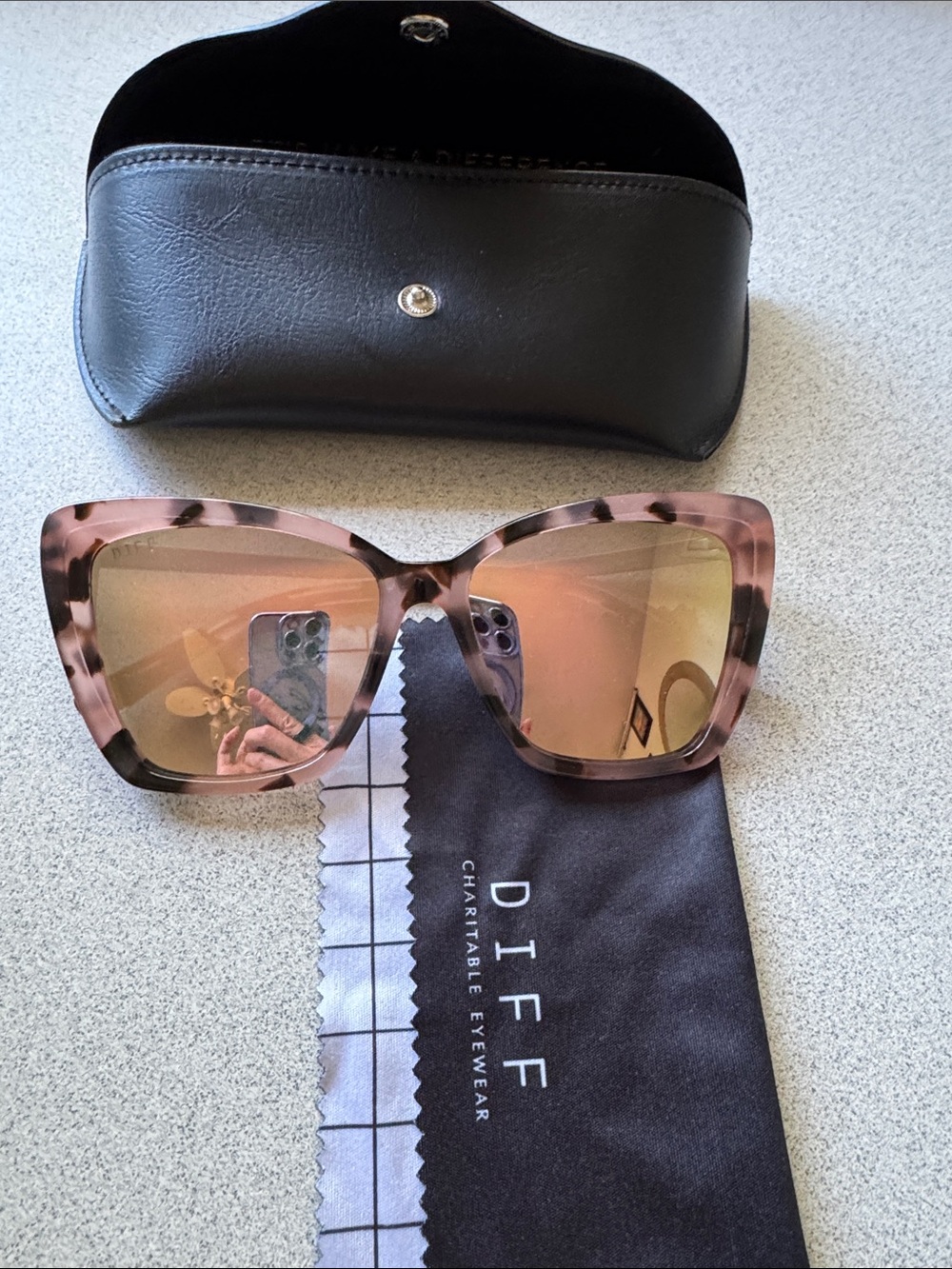 DIFF Becky II polarized cat-eye sunglasses in Himalayan Tortise Taupe